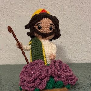 Crochet Figurine with Purple Roses San Judas Tadeo